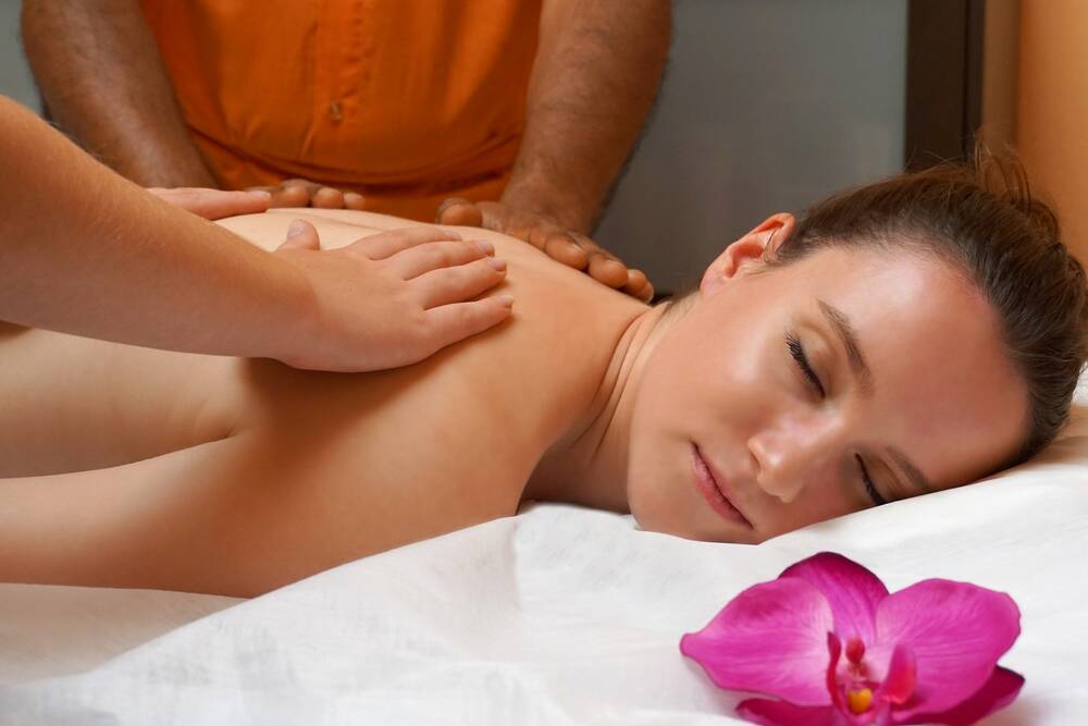Ayurvedische Ganzkörperölmassage